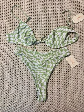 Aurelle Bikini Size Large